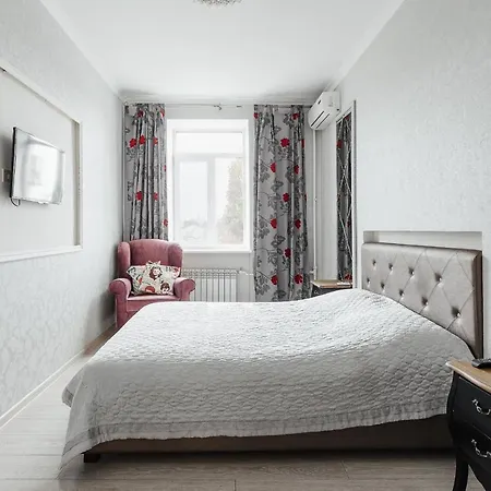 New 2 Bedrooms On Deribasovskay Str Odessa Exterior foto