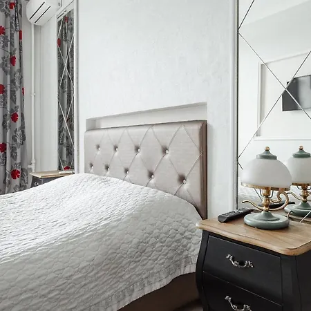 New 2 Bedrooms On Deribasovskay Str Odessa Exterior foto