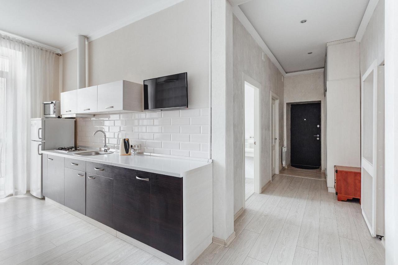 New 2 Bedrooms On Deribasovskay Str Apartment *