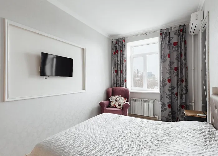 New 2 Bedrooms On Deribasovskay Str