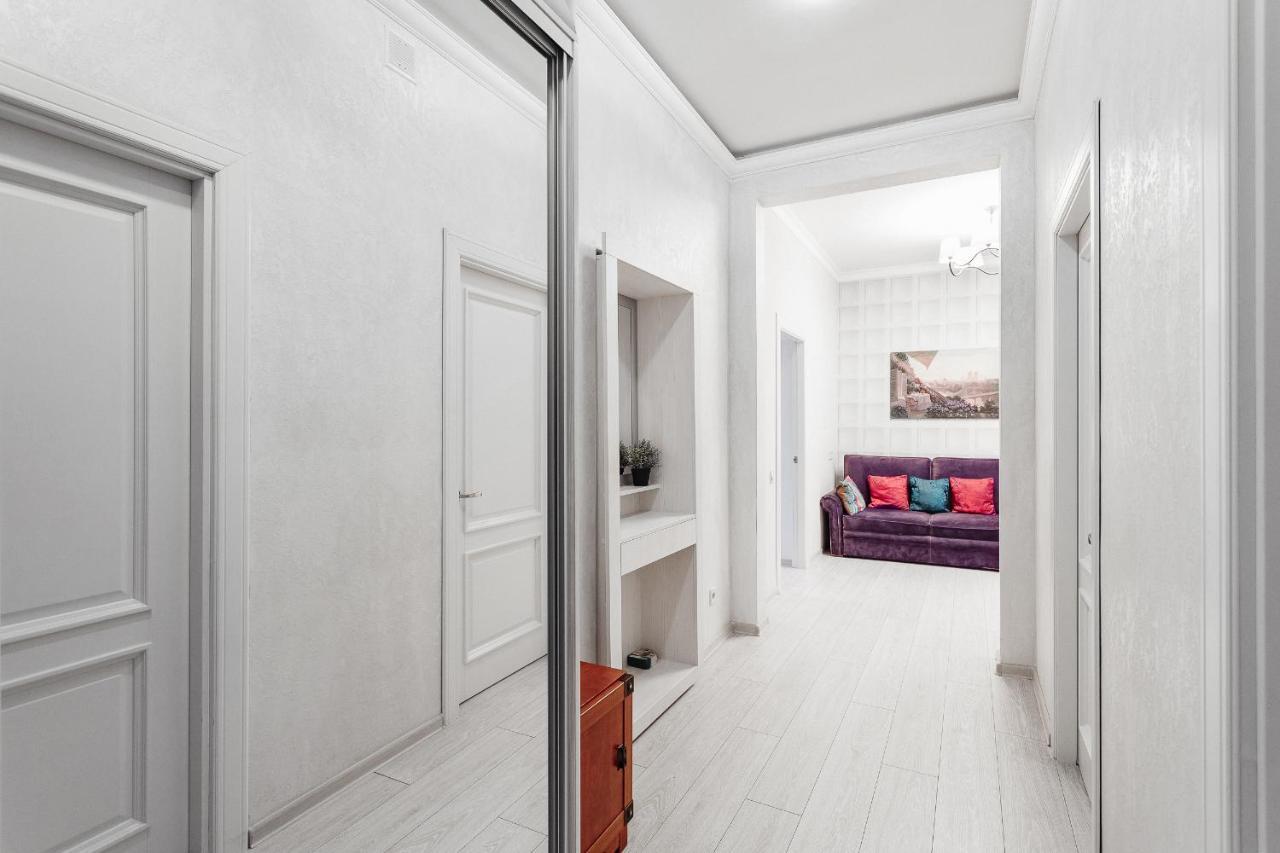 New 2 Bedrooms On Deribasovskay Str Daire *